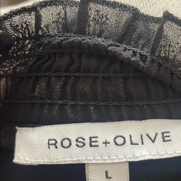 Elegant Black & Gold Print Top - ROSE + OLIVE - Size Large - Picture 14 of 16